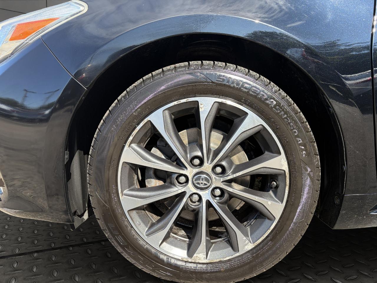 Toyota Avalon XLE Premium (Natl) 2017
