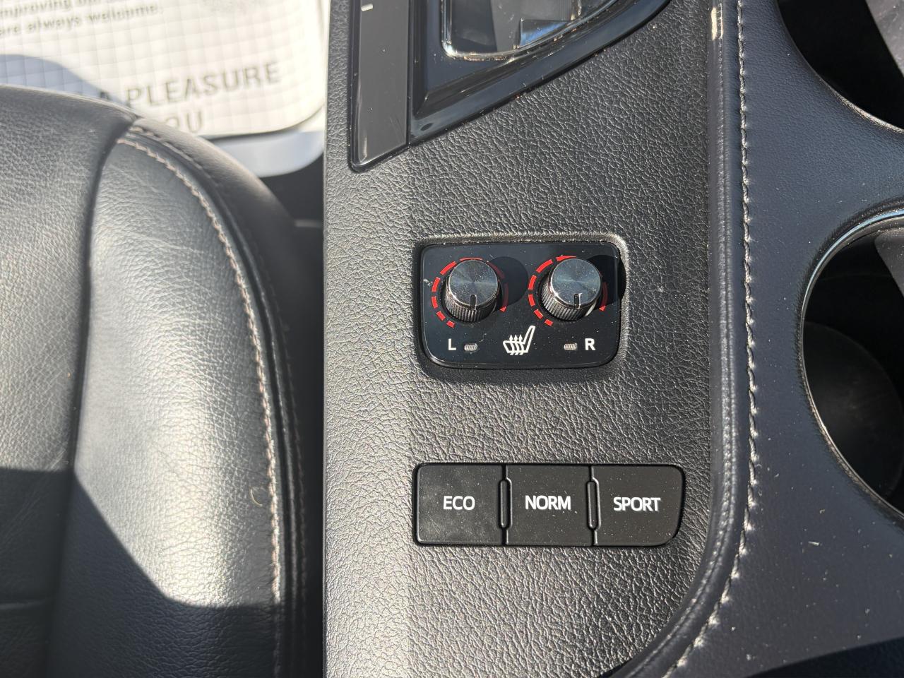 Toyota Avalon XLE Premium (Natl) 2017