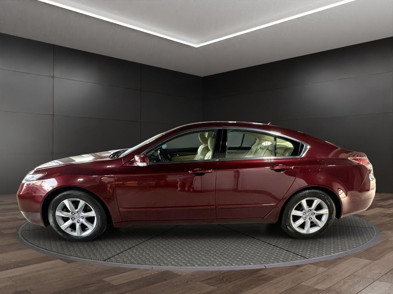 Acura TL 4dr Sdn Auto 2WD 2012