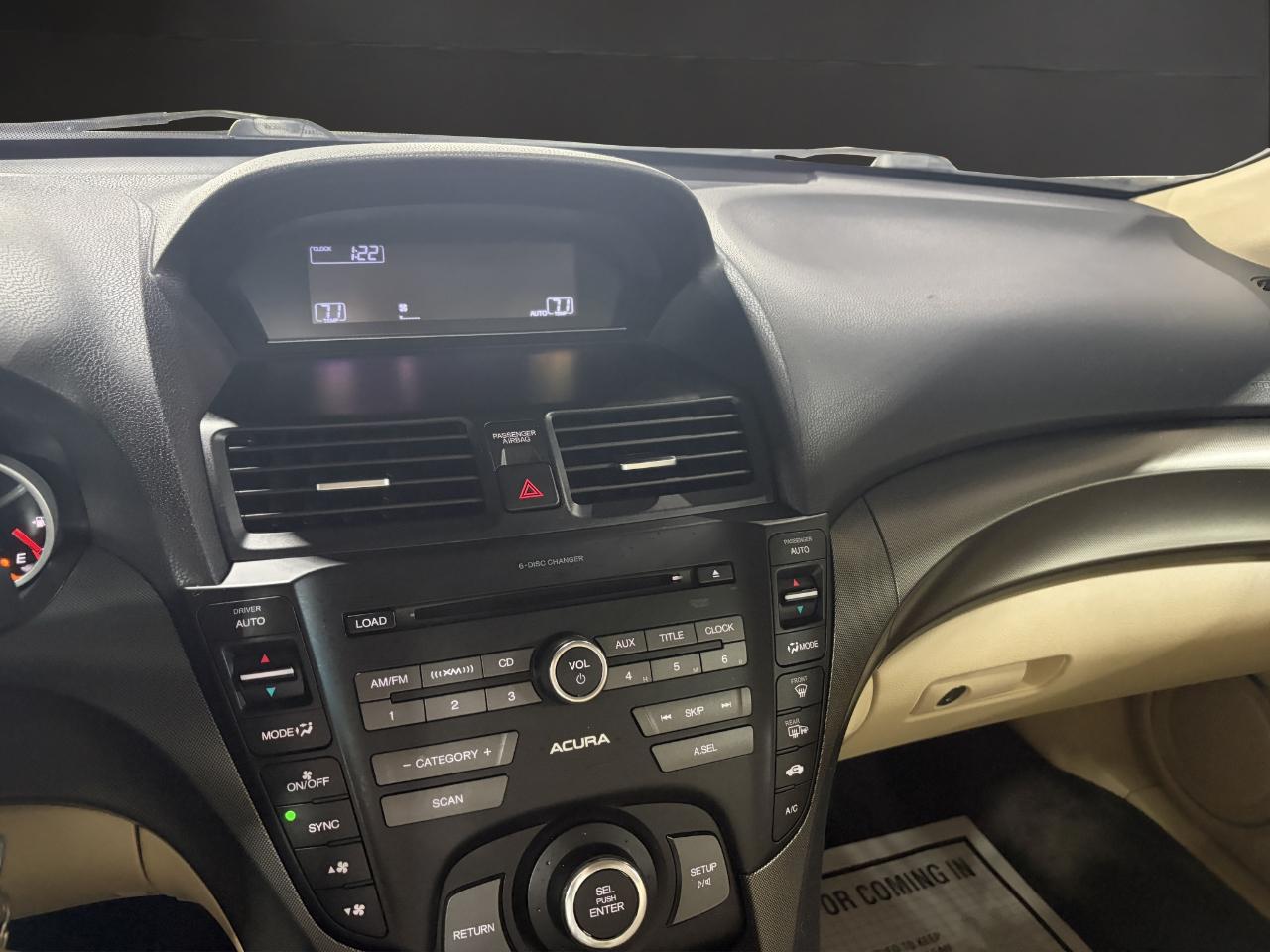 Acura TL 4dr Sdn Auto 2WD 2012