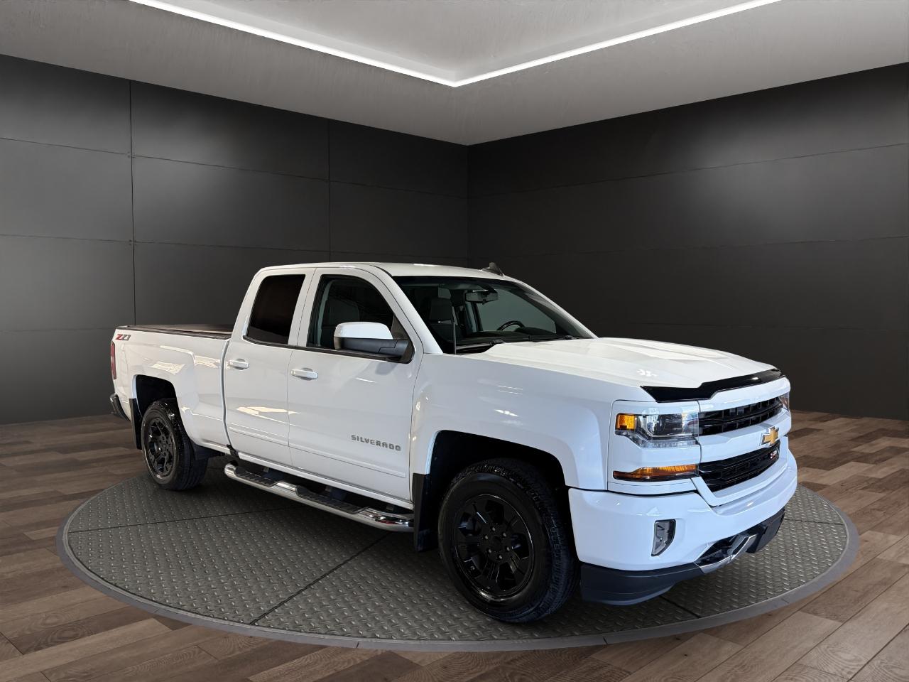 Chevrolet Silverado 1500 4WD Double Cab 143.5" LT w/2LT 2018