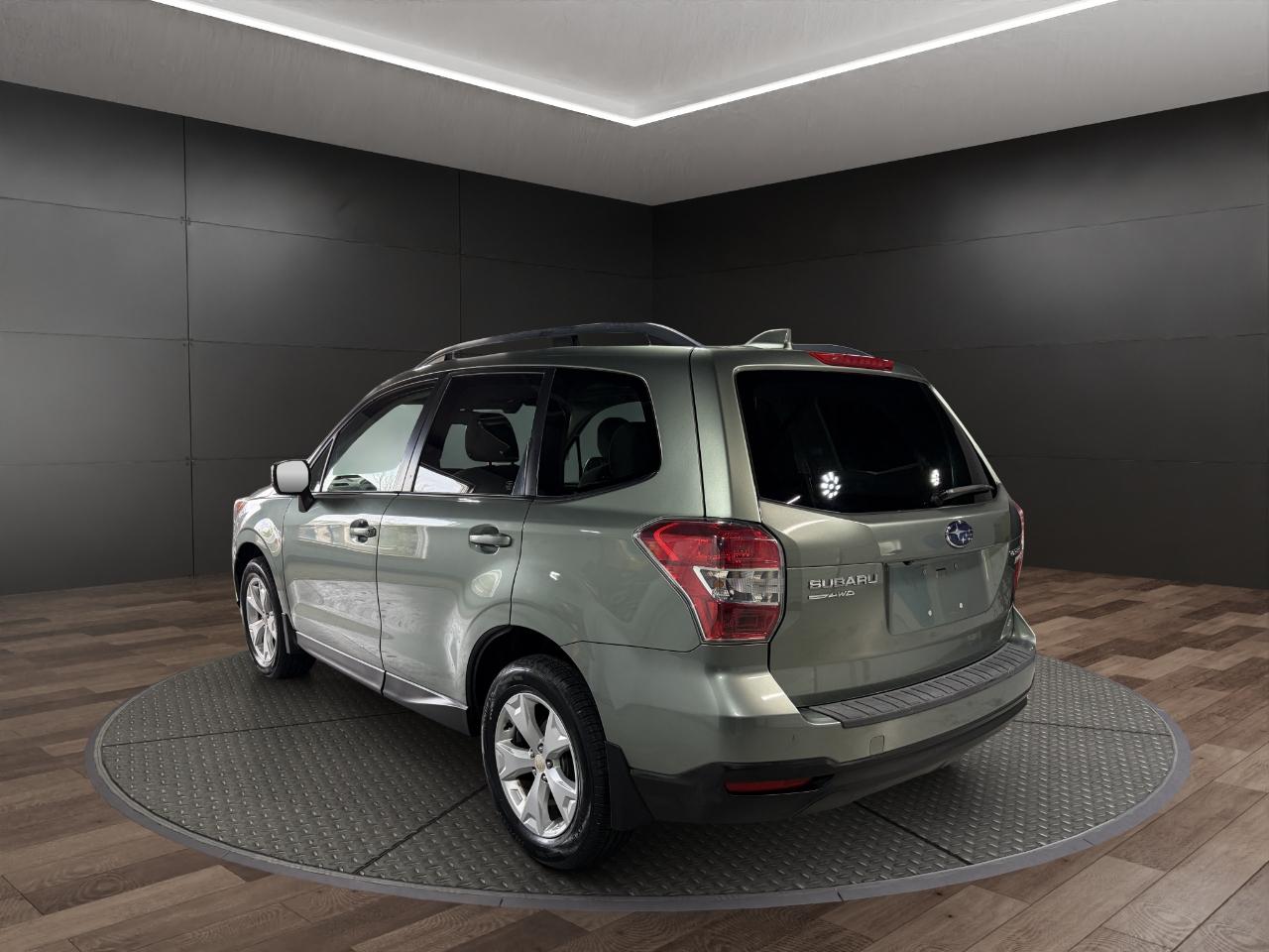 Subaru Forester 4dr CVT 2.5i Premium PZEV 2016