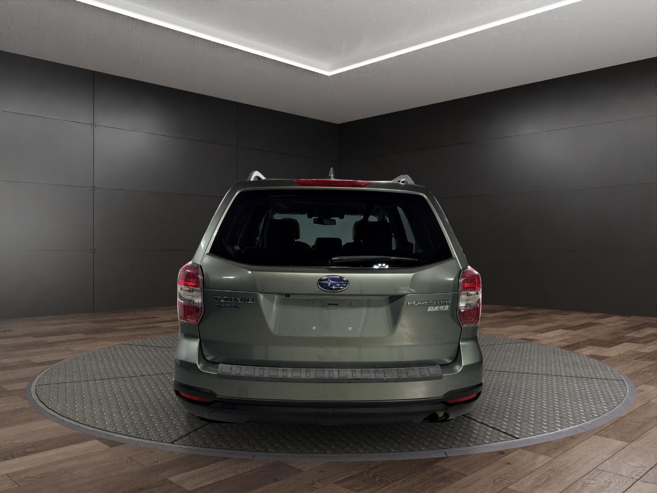 Subaru Forester 4dr CVT 2.5i Premium PZEV 2016