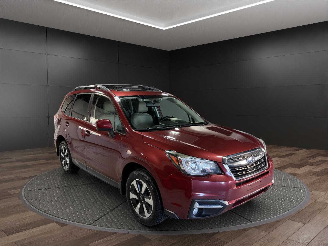 Subaru Forester 2.5i Limited CVT 2017
