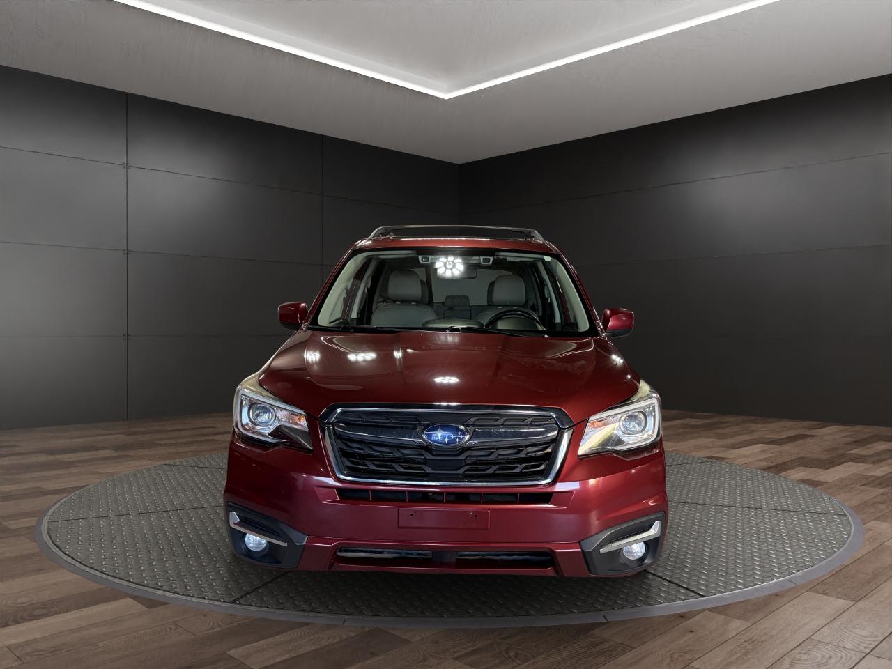 Subaru Forester 2.5i Limited CVT 2017