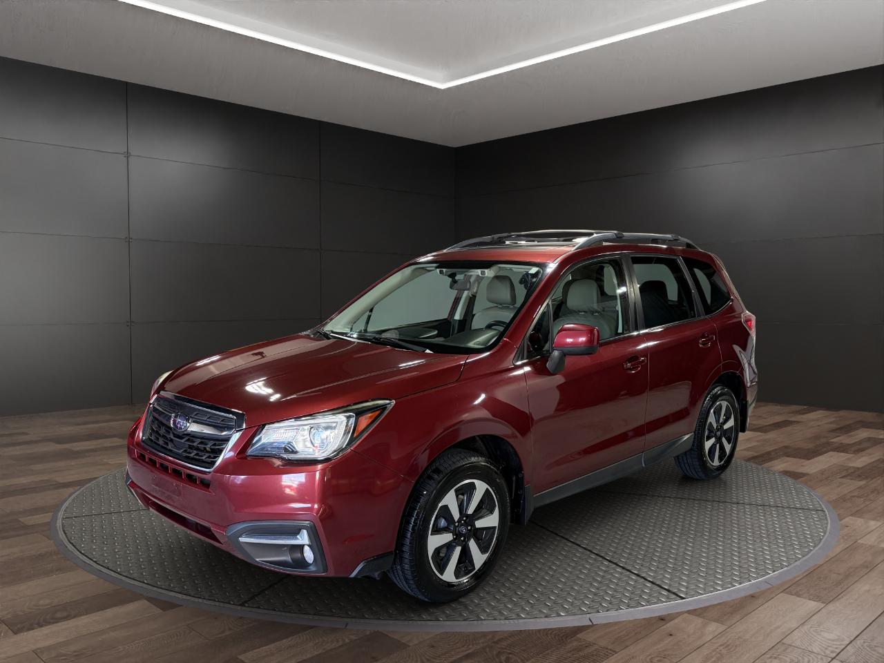 Subaru Forester 2.5i Limited CVT 2017