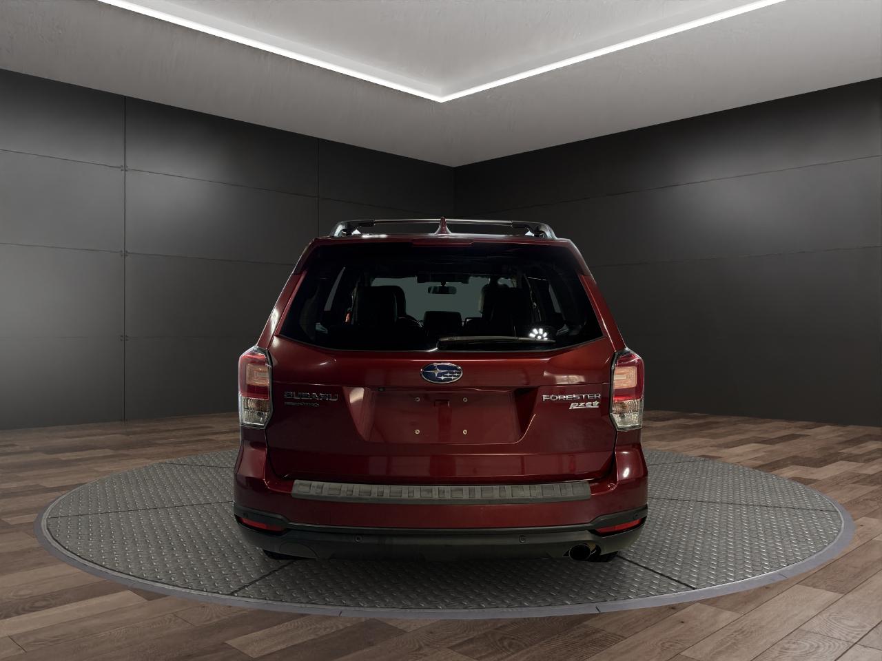 Subaru Forester 2.5i Limited CVT 2017