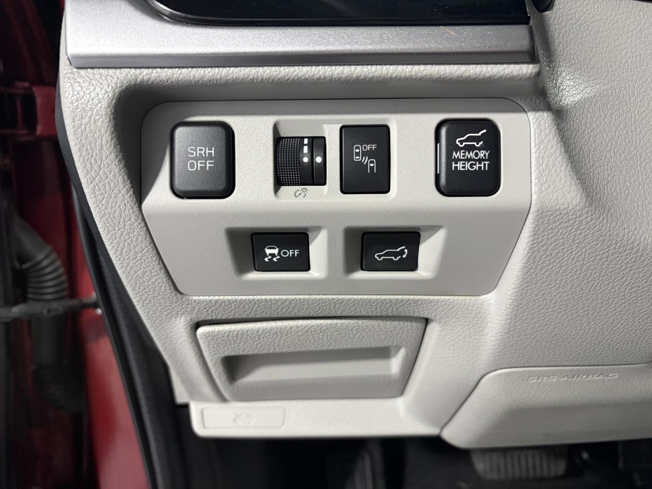 Subaru Forester 2.5i Limited CVT 2017