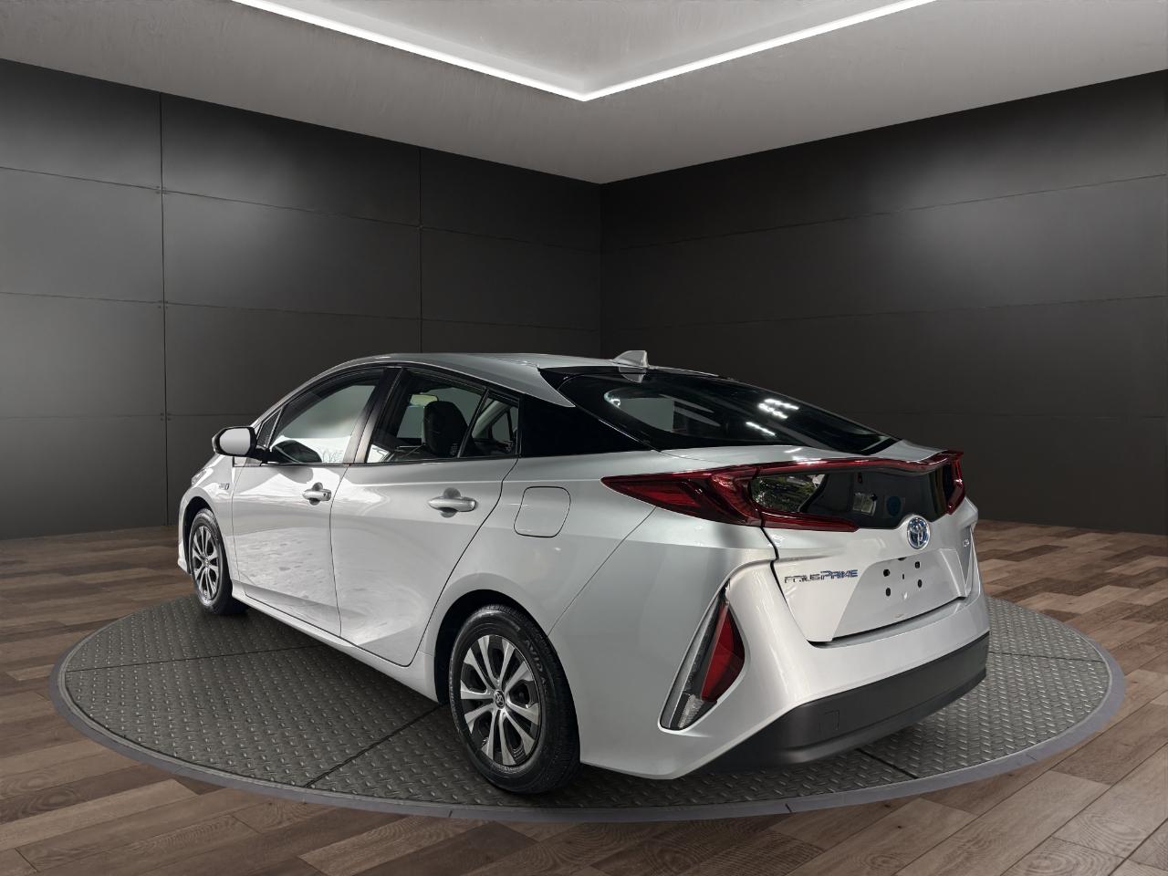 Toyota Prius Prime Limited (Natl) 2022