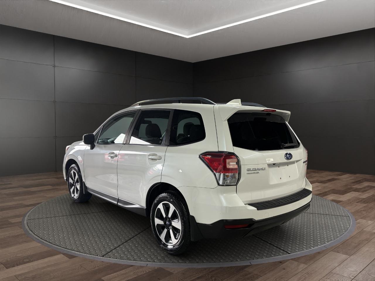 Subaru Forester 2.5i Premium Manual 2017
