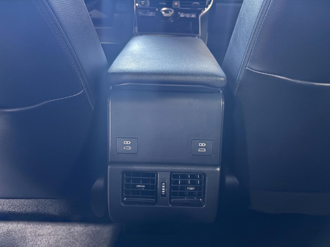 Toyota BZ4X Limited AWD (Natl) 2023