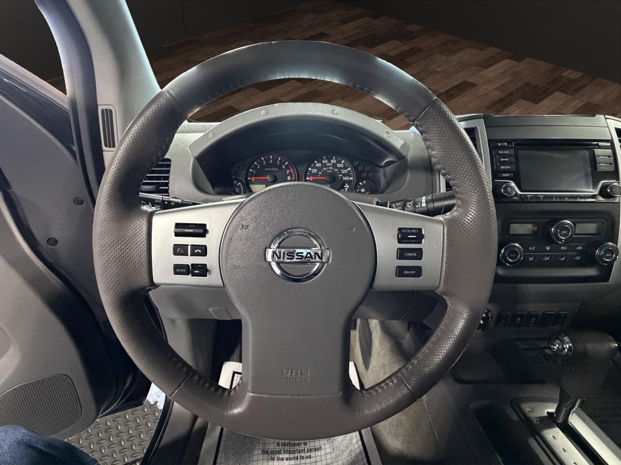 Nissan Frontier 2017.5 Crew Cab 4x4 SV V6 Auto Long Bed 2017