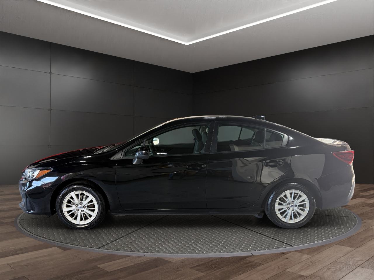Subaru Impreza 2.0i Premium 4-door CVT 2017