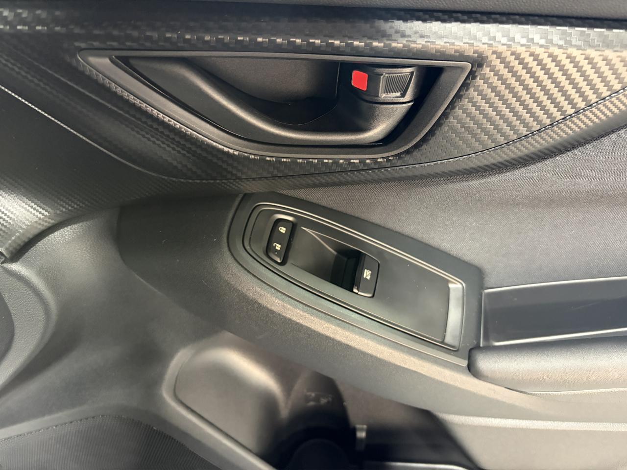 Subaru Impreza 2.0i Premium 4-door CVT 2017