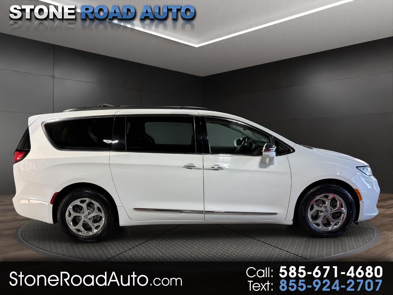 2022 Chrysler Pacifica Limited FWD