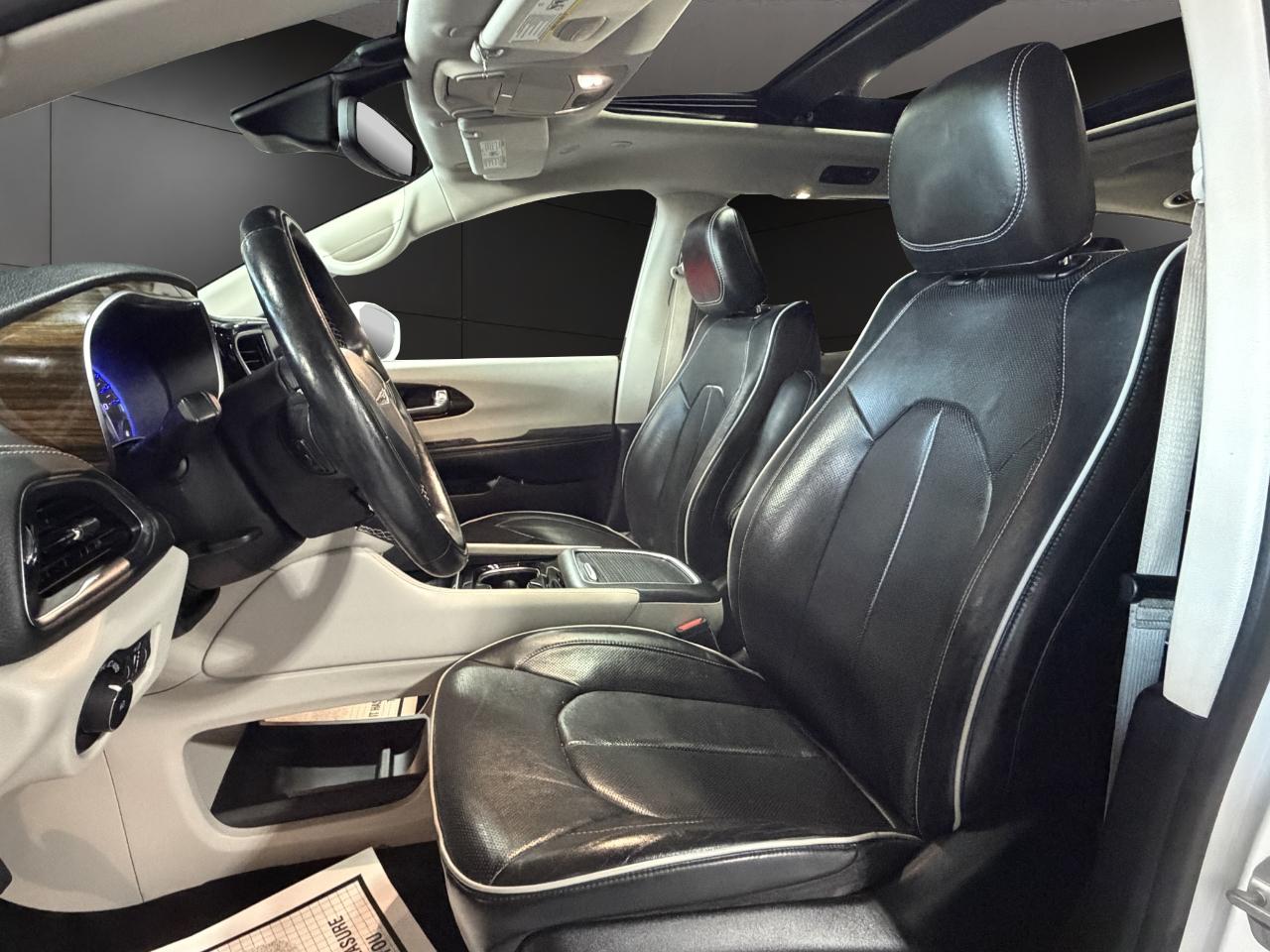 Chrysler Pacifica Limited FWD 2022