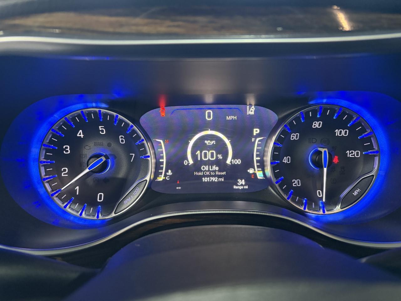Chrysler Pacifica Limited FWD 2022