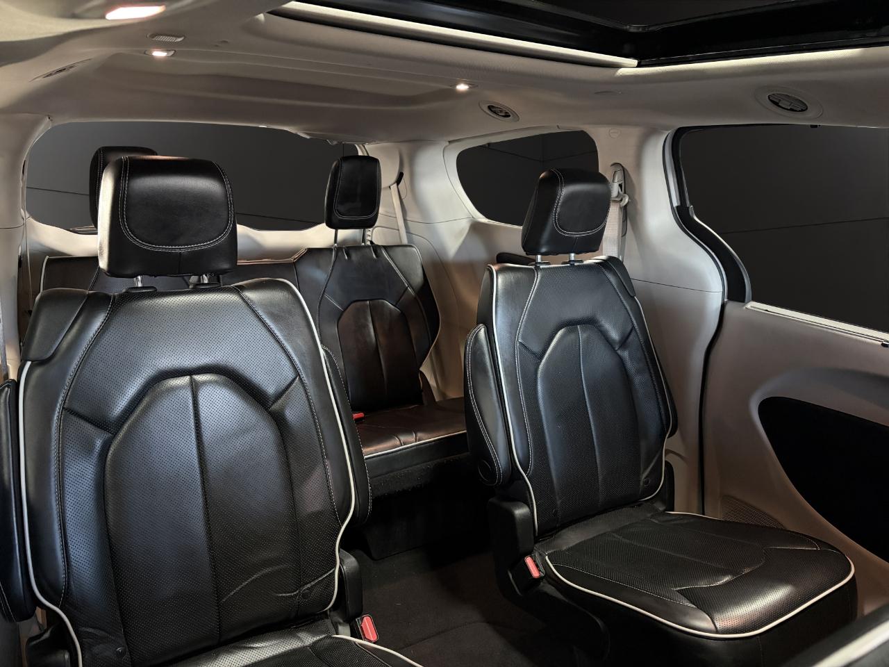 Chrysler Pacifica Limited FWD 2022
