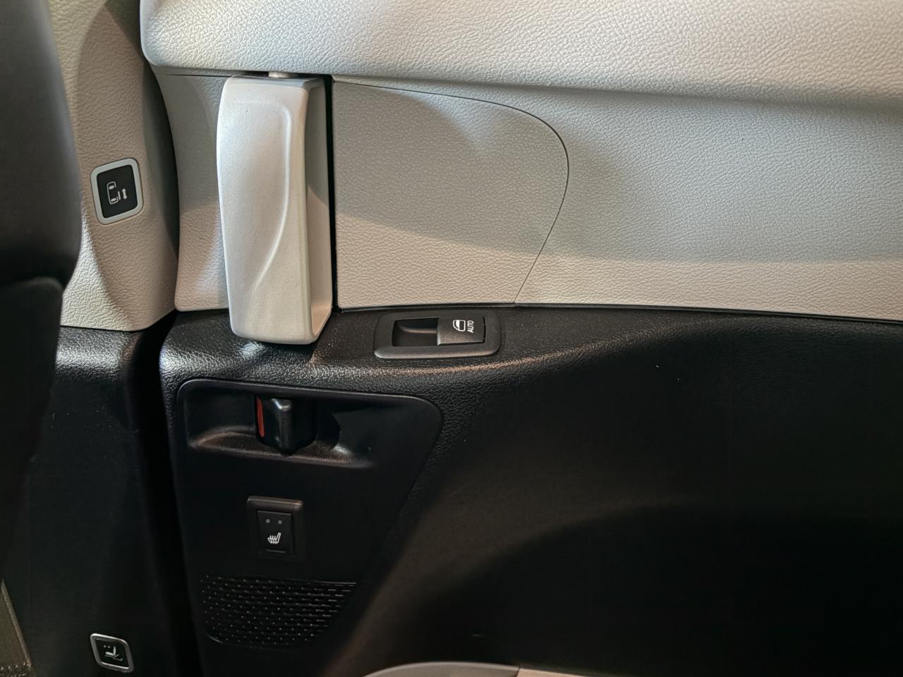 Chrysler Pacifica Limited FWD 2022