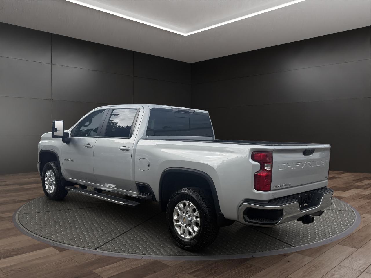 Chevrolet Silverado 2500HD 4WD Crew Cab 159" LT 2023