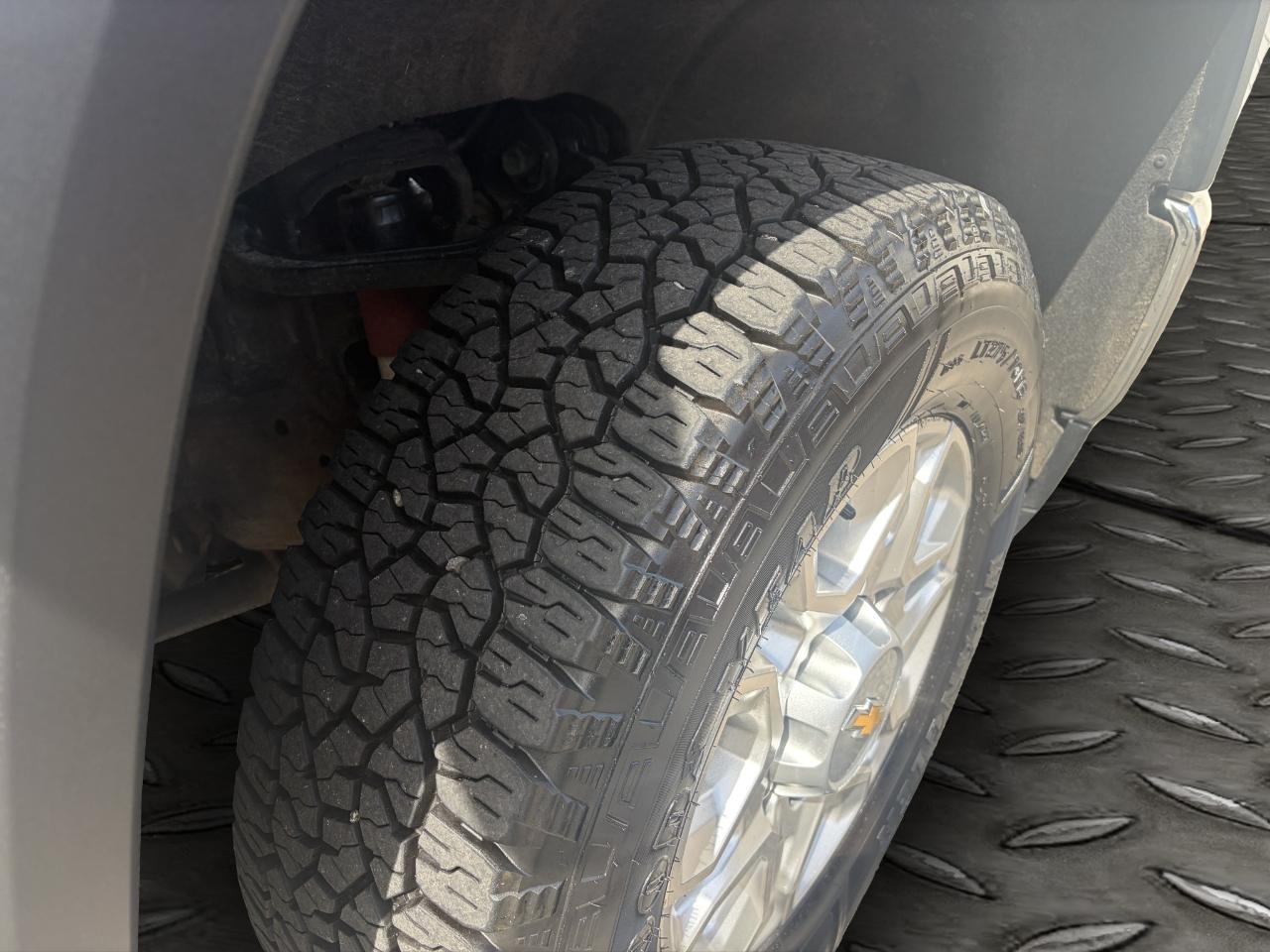 Chevrolet Silverado 2500HD 4WD Crew Cab 159" LT 2023