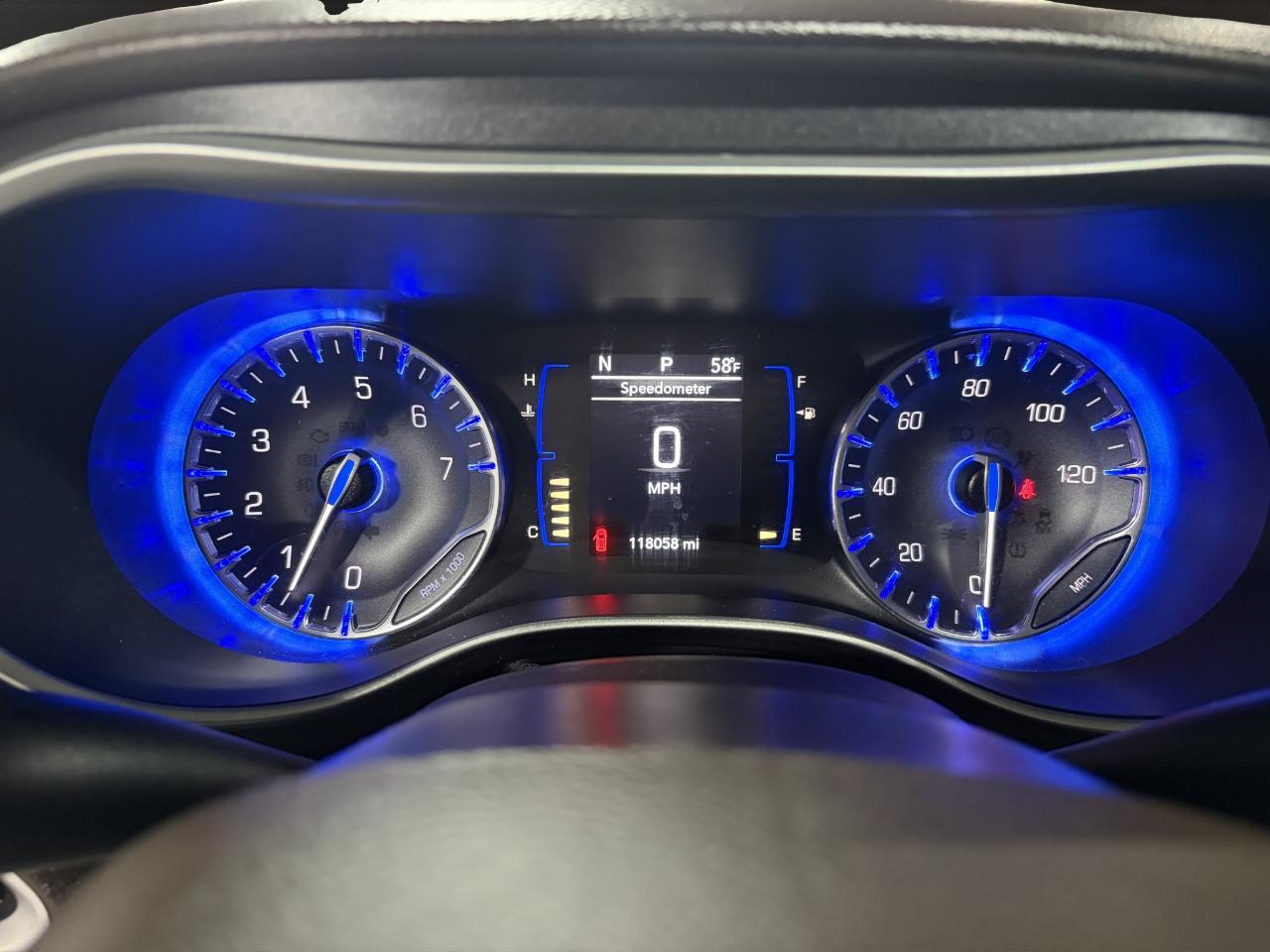 Chrysler Pacifica Touring L FWD 2020