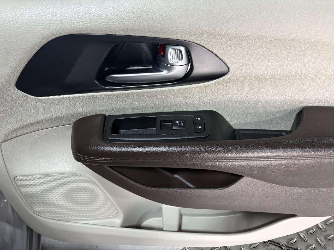 Chrysler Pacifica Touring L FWD 2020