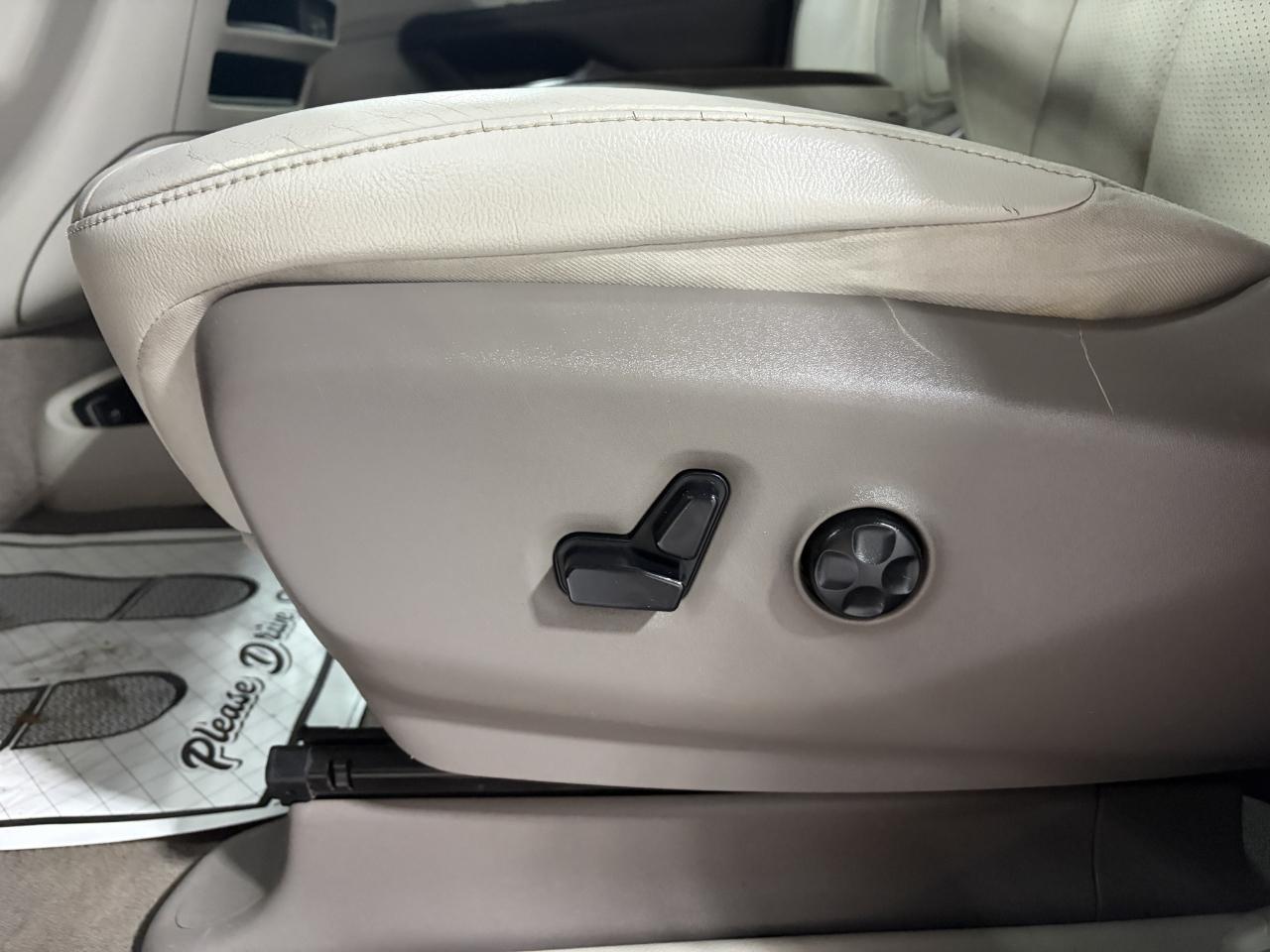 Chrysler Pacifica Touring L FWD 2020