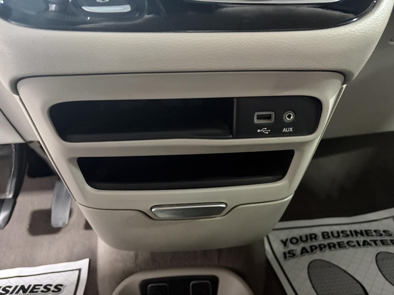 Chrysler Pacifica Touring L FWD 2020