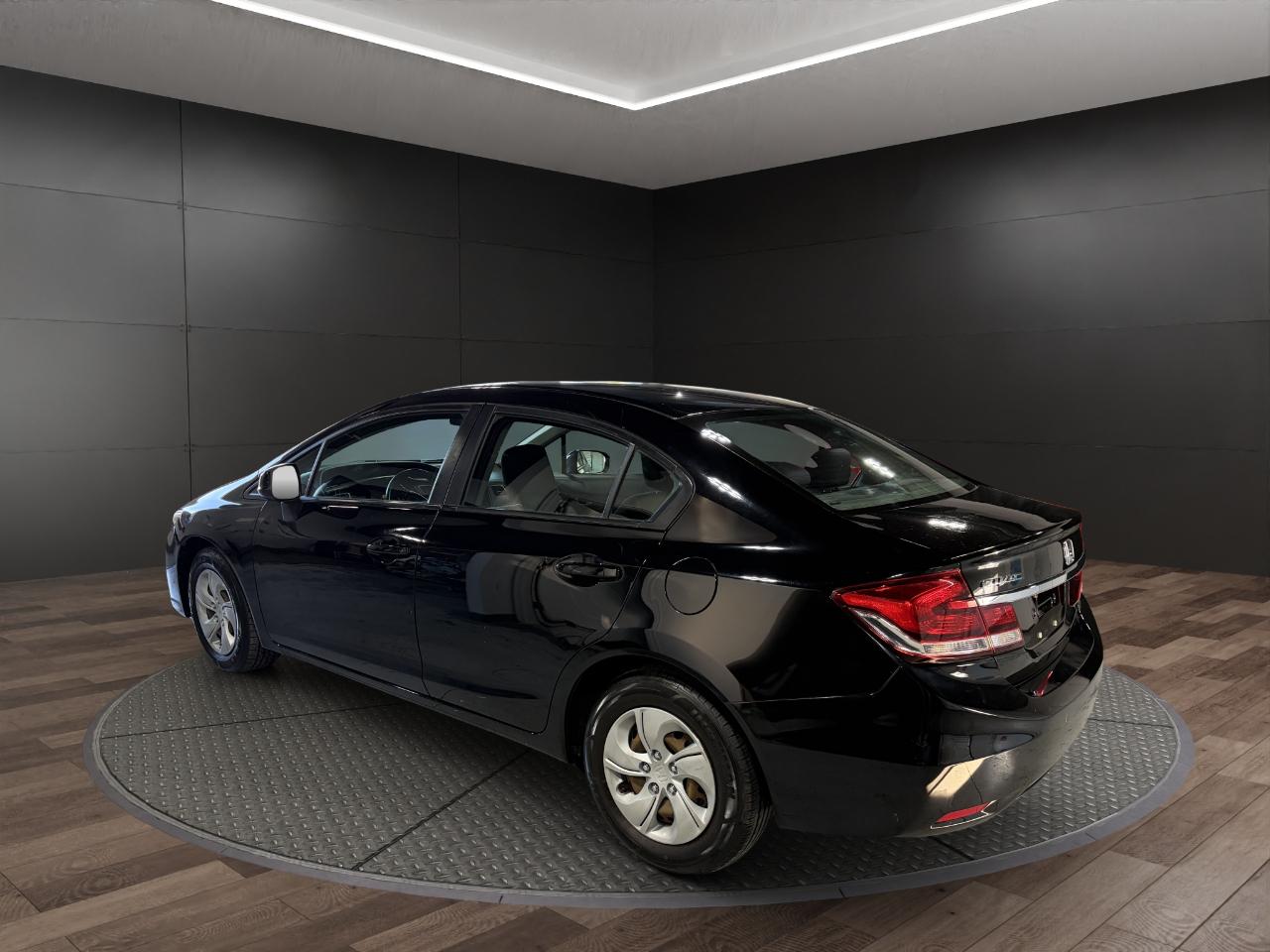 Honda Civic Sedan 4dr Man LX 2014