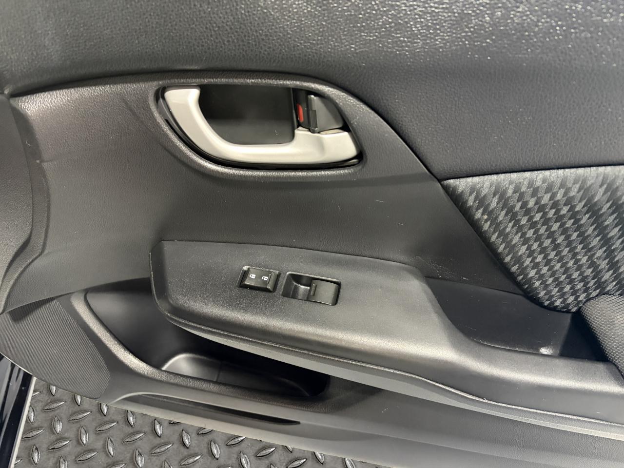 Honda Civic Sedan 4dr Man LX 2014