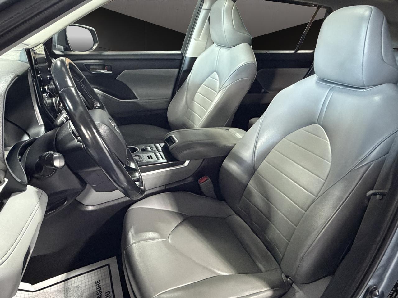 Toyota Highlander XLE AWD (Natl) 2021