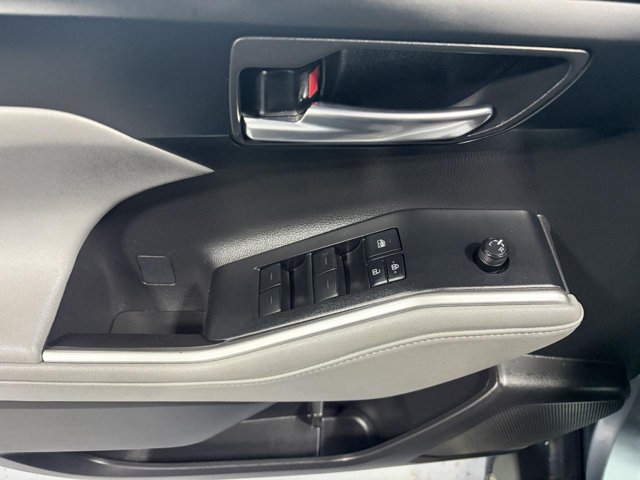 Toyota Highlander XLE AWD (Natl) 2021