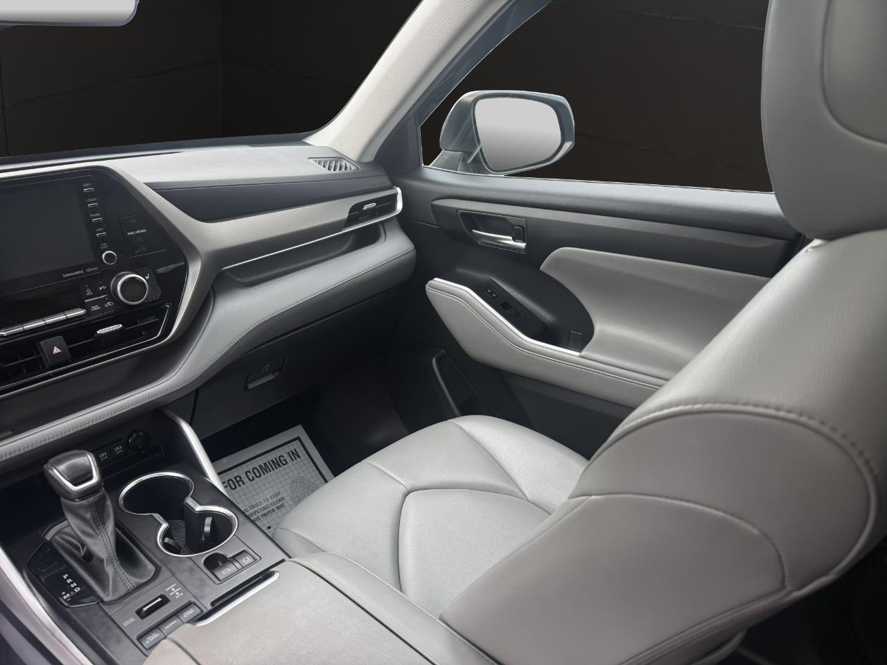 Toyota Highlander XLE AWD (Natl) 2021