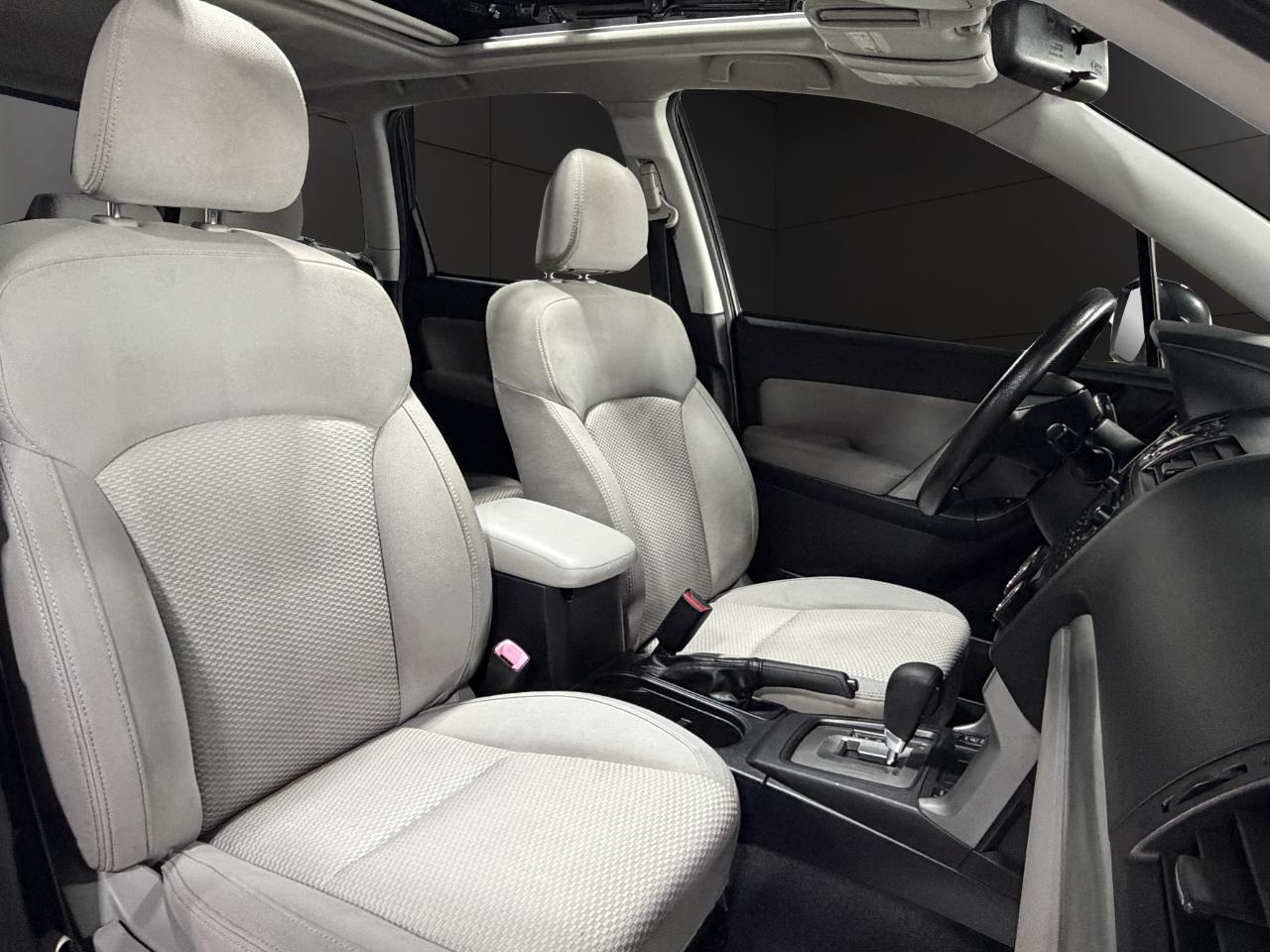 Subaru Forester 4dr CVT 2.5i Premium PZEV 2015