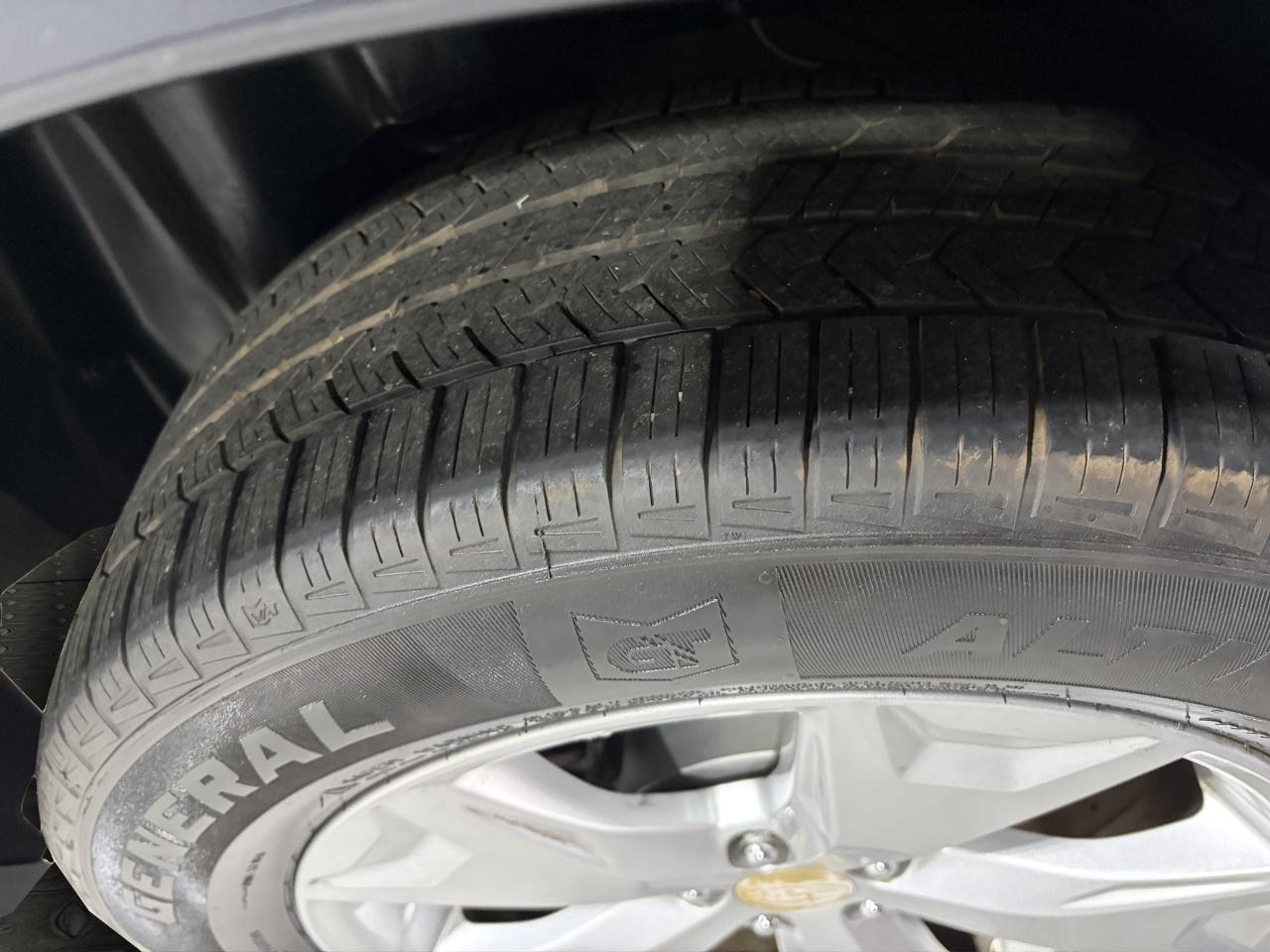 Subaru Forester 4dr CVT 2.5i Premium PZEV 2015