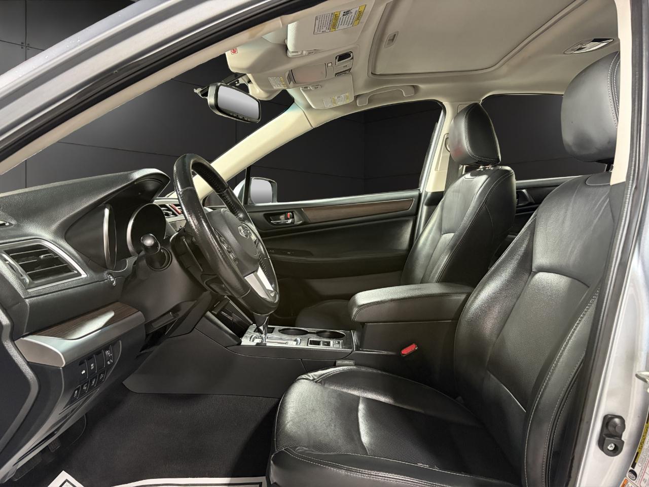 Subaru Legacy 4dr Sdn 2.5i Limited PZEV 2015