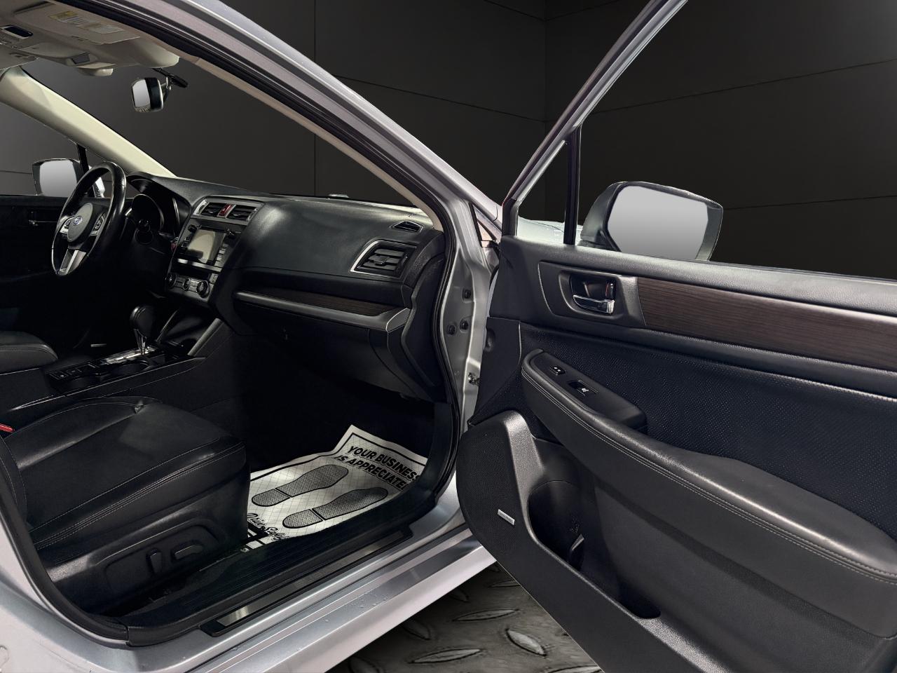 Subaru Legacy 4dr Sdn 2.5i Limited PZEV 2015