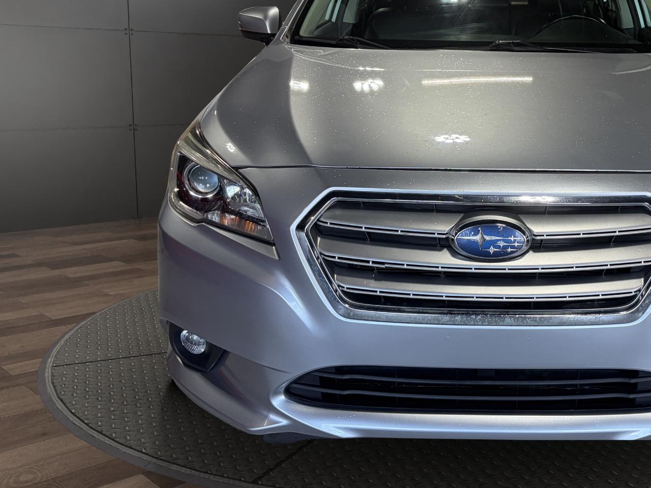 Subaru Legacy 4dr Sdn 2.5i Limited PZEV 2015