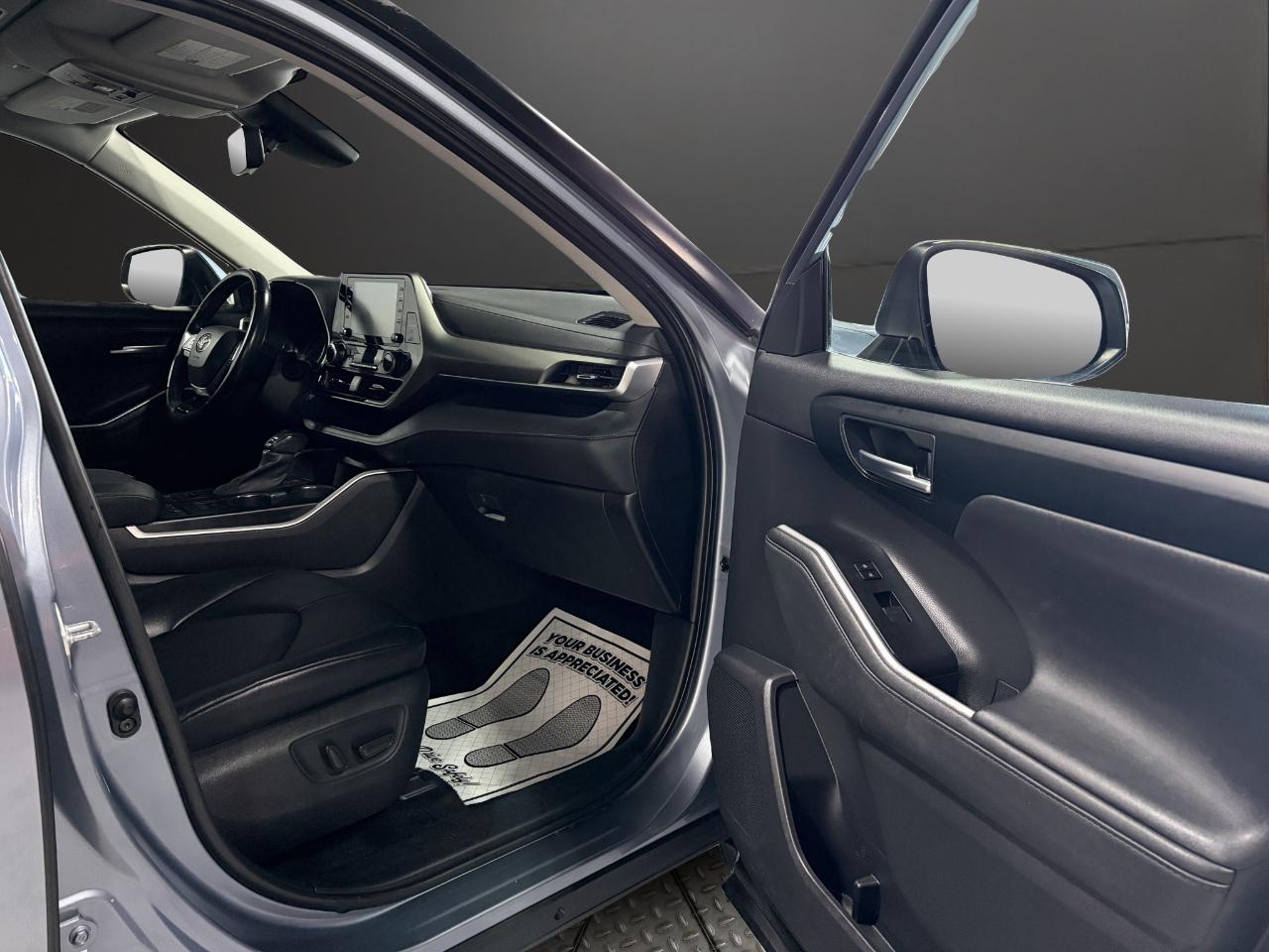 Toyota Highlander XLE AWD (Natl) 2020
