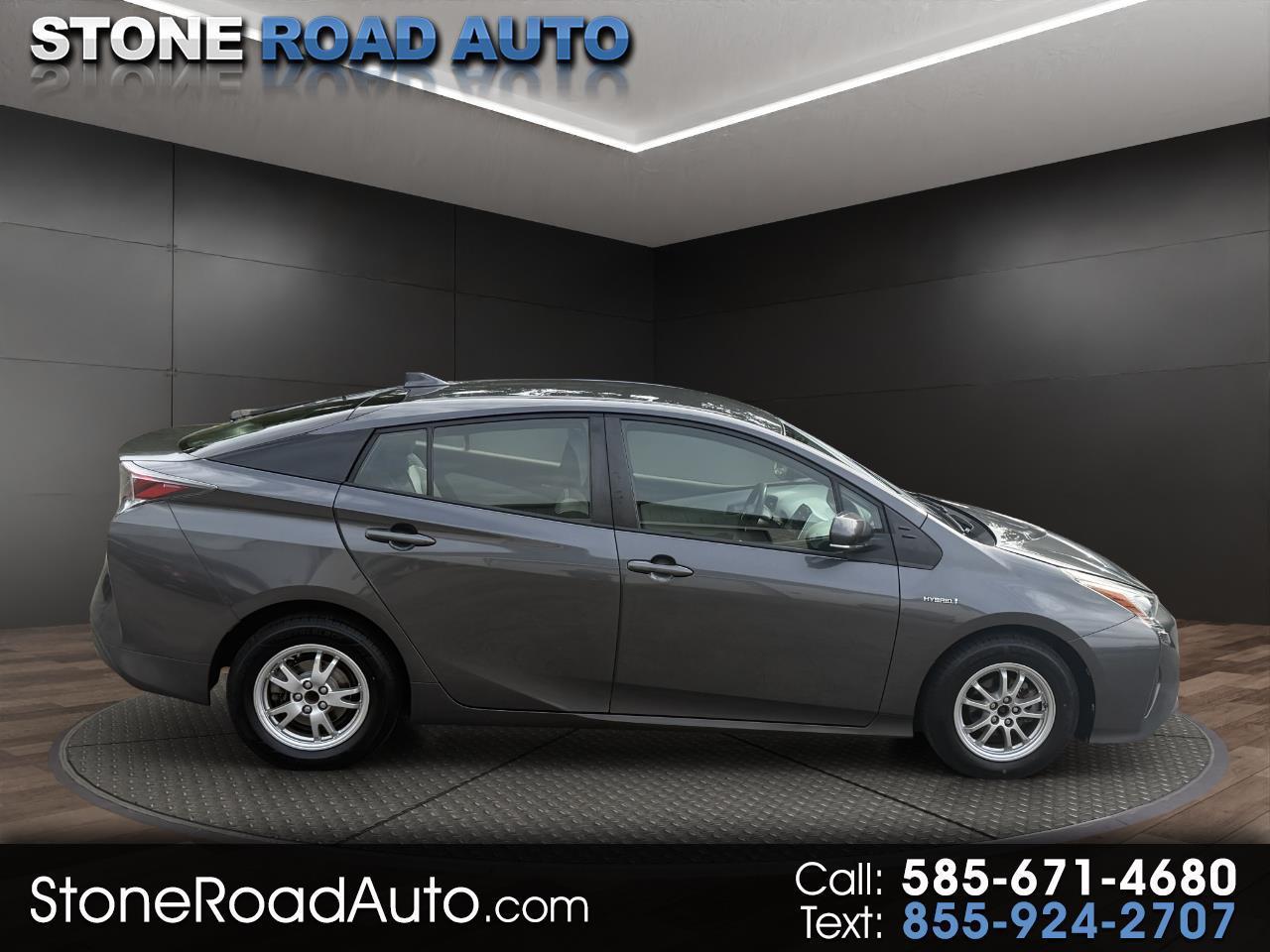 Toyota Prius 5dr HB Two (Natl) 2016