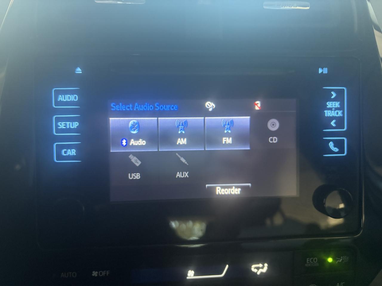 Toyota Prius 5dr HB Two (Natl) 2016