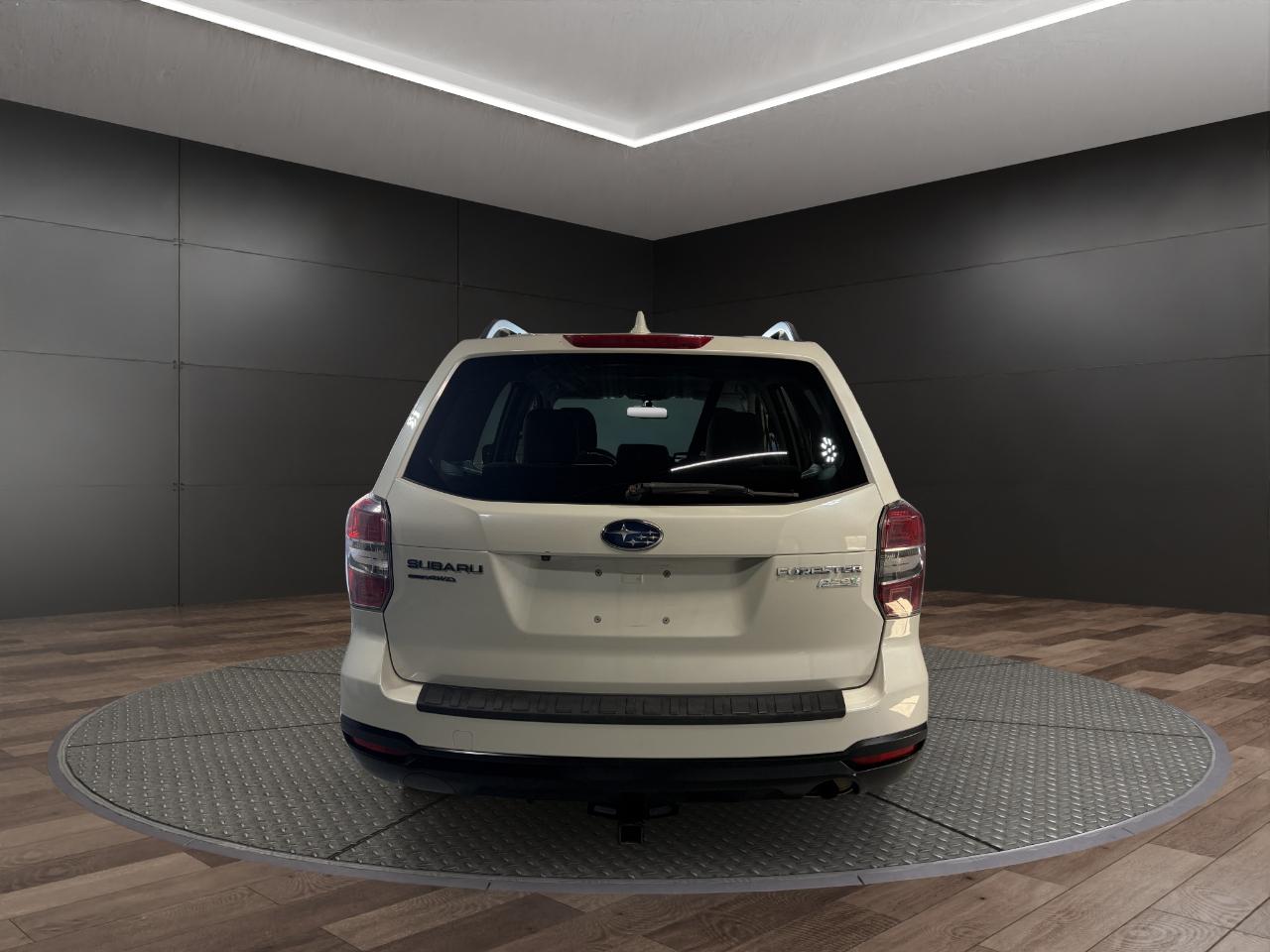 Subaru Forester 4dr CVT 2.5i Premium PZEV 2016