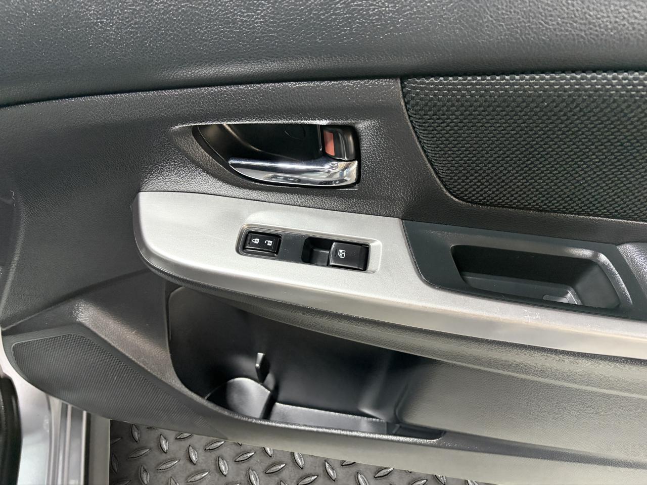 Subaru Crosstrek 5dr CVT 2.0i Premium 2016