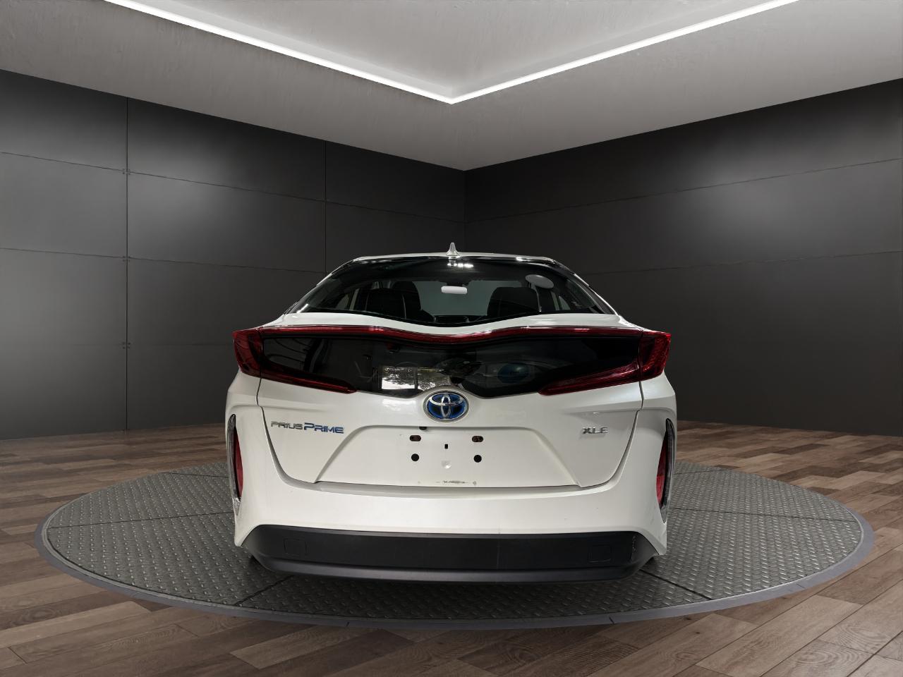 Toyota Prius Prime Limited (Natl) 2020