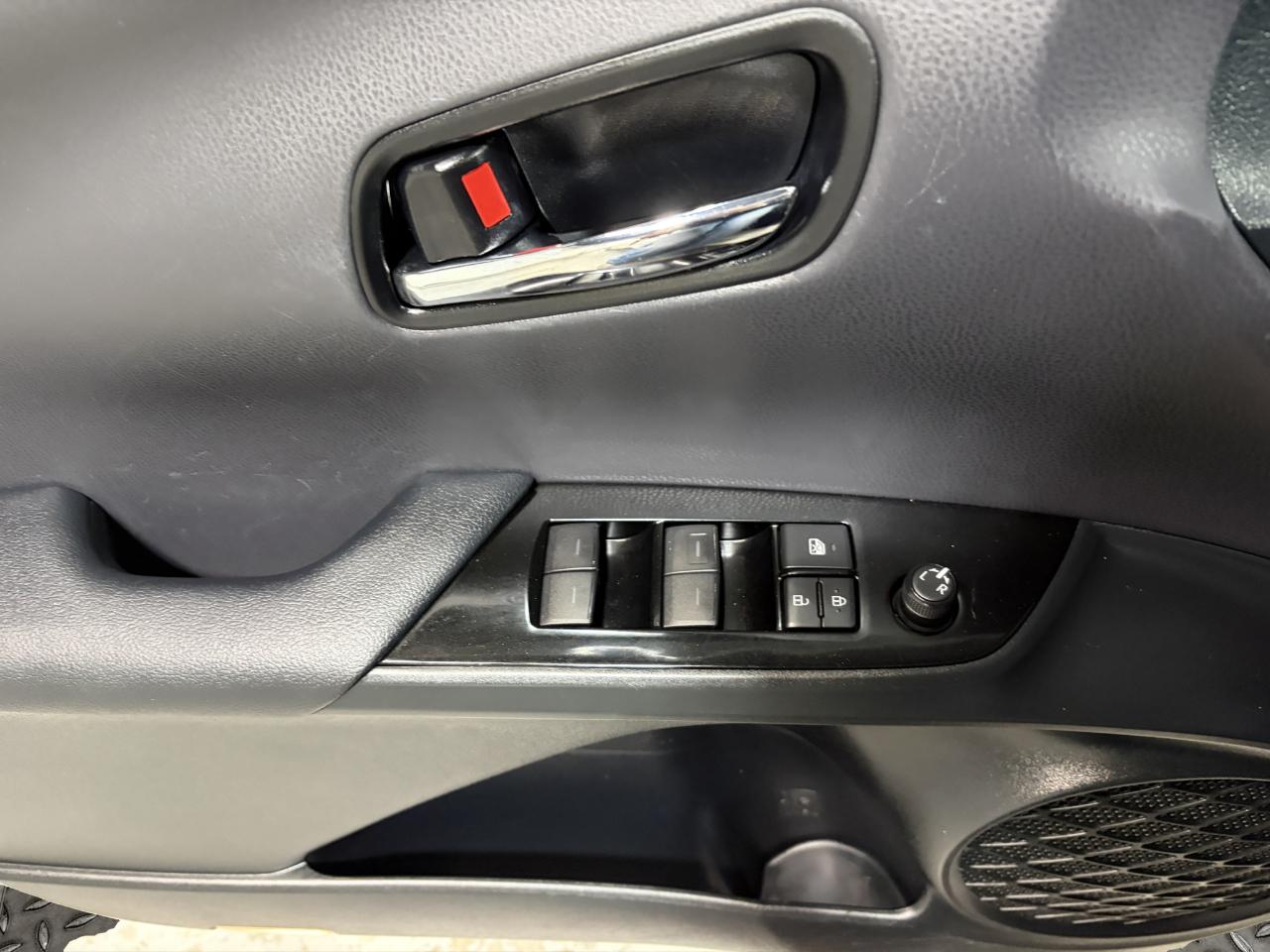 Toyota Prius Prime Limited (Natl) 2020