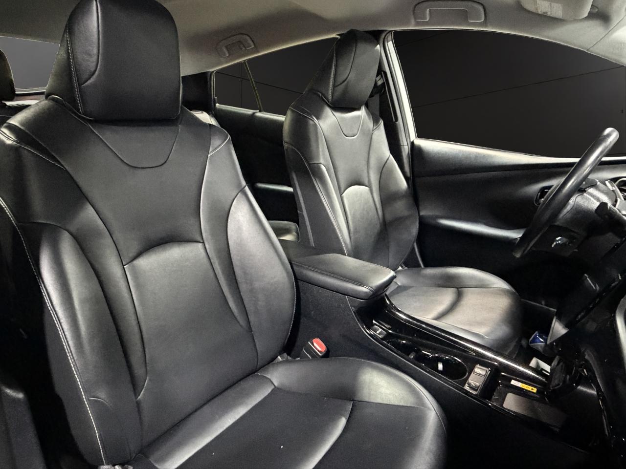 Toyota Prius Prime Limited (Natl) 2020