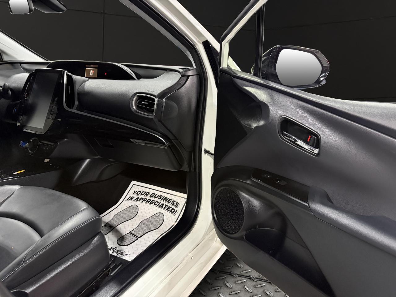 Toyota Prius Prime Limited (Natl) 2020