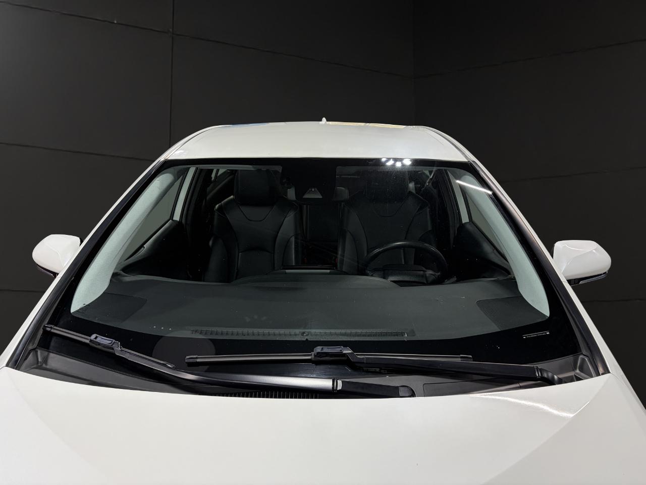 Toyota Prius Prime Limited (Natl) 2020