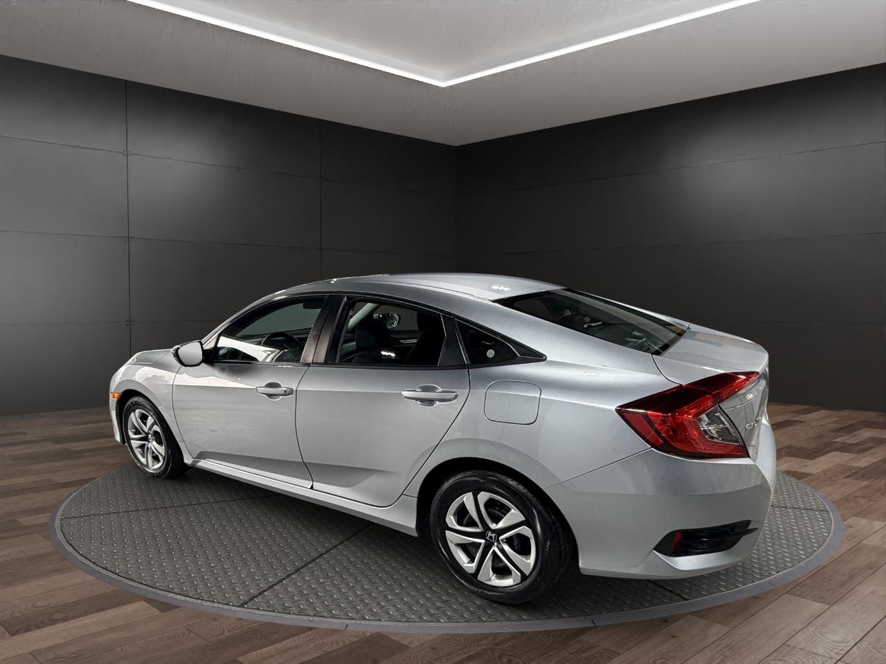 Honda Civic Sedan 4dr CVT LX 2016
